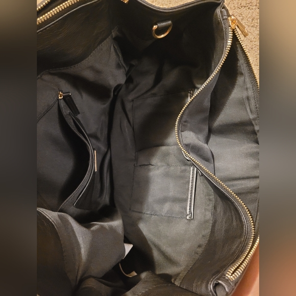 $10 IF PURCHASED WITH ANY OTHER ITEM IN MY CLOSET **Black Large ALDO bag - Picture 4 of 5